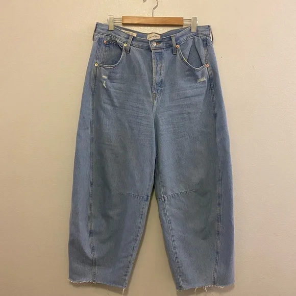 Women's Barrel Jeans - Picture 1 of 4